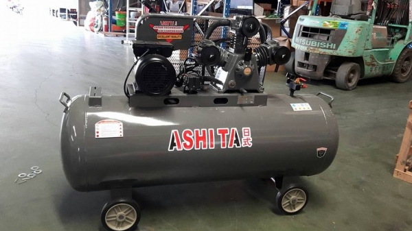(10 บาร์* ไฟบ้าน 220V.) สินค้าใหม่แกะกล่อง*เครื่องปั๊มลม ASHITA :ขนาด 300 ลิตร /3 สูบ /4HPแรง/ ราคาเพียง 25,500 บาท สนใจติดต่อ 0819337688
