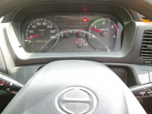 6 ล้อกลาง (ติดเครน) *EURO.3* HINO (ซีรีย์500) FC9J 175 แรงม้า*คอมมอนเรว* ยาว 5.50 ม.* รถสวยเดิมทั้งคัน * รถห้างแท้ * มีเล่มพร้อมโอน *