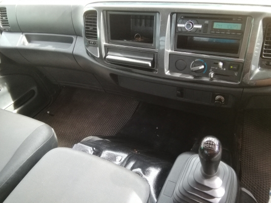 6 ล้อกลาง (ติดเครน) *EURO.3* HINO (ซีรีย์500) FC9J 175 แรงม้า*คอมมอนเรว* ยาว 5.50 ม.* รถสวยเดิมทั้งคัน * รถห้างแท้ * มีเล่มพร้อมโอน *