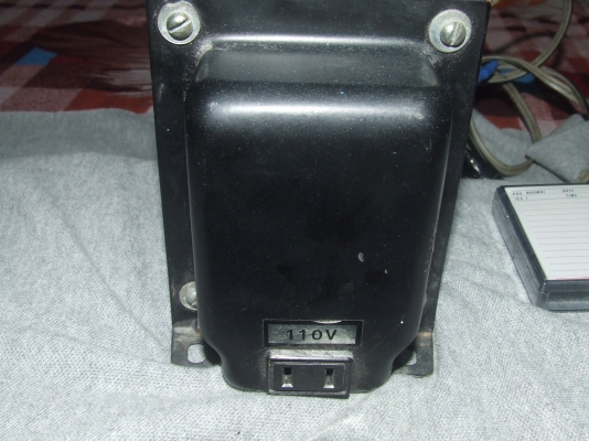 ขายหม้อแปลงไฟ  110  v     600 บาท