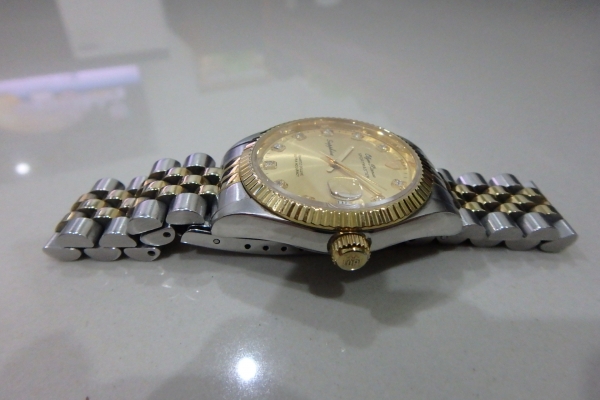 นาฬิกา OP ชาย หน้าทอง รุ่น Sapphire 87322-616 Boy Size เรือน2กษัตริย์ ของแท้ สภาพดี ส่งฟรี