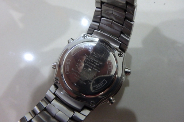 นาฬิกา Casio EDIFICE ILLUMINATOR EFA-112 เรือนเงิน สภาพดี เดินปกติ ส่งฟรี