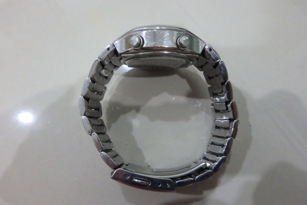 นาฬิกา Casio EDIFICE ILLUMINATOR EFA-112 เรือนเงิน สภาพดี เดินปกติ ส่งฟรี