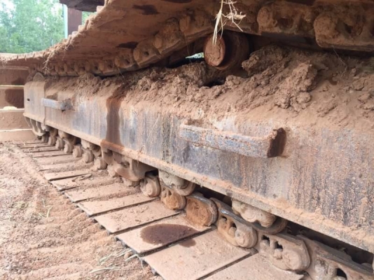 ขาย 565,000 บาท KOBELCO SK200 MARK 5 ธรรมดา เครื่องดี ปั้มแรง โช่หนา เอวแน่น ไฟฟ้าครบ เอกสารเล่มทะเบียน  รถอยู่  จ.นครพนม โทร&amp;ไอดีไลน์ 0610710295