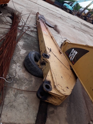 ขายบูมยาว..มี6ชุดยาว16เมตร ของCAT320และSK200 สวยๆ