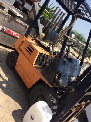 ขาย โคมะสุ 1.5 ตัน เบนซินติดแก๊ส เสา 3 เมตร