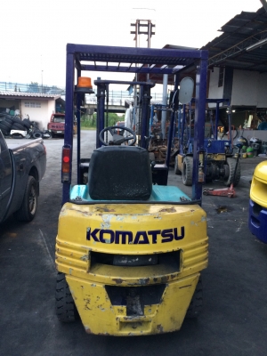 ขาย โฟรคลิฟท์ โคมะสุ ขีด 11 ดีเซล 1.5 ตัน เสา 3 เมตร