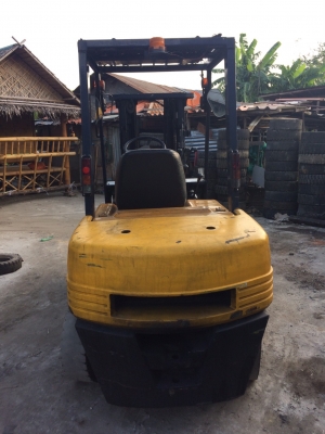 ...    ขาย โฟรคลิฟท์ โคมะสุ 3 ตัน ดีเซล เสาทูฟรี ไซชิบเข้าตู้ 4.5เมตร