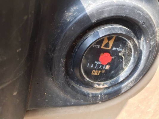 ขาย 875,000 บาท CATTERPILAR 320C เครื่องดี ปั้มแรง โช่หนา เอวแน่น ไฟฟ้าครบ แอร์เย็น เอกสารอินวอยท์  รถอยู่ จ.นครปฐม โทร&amp;ไอดีไลน์ 0610710295