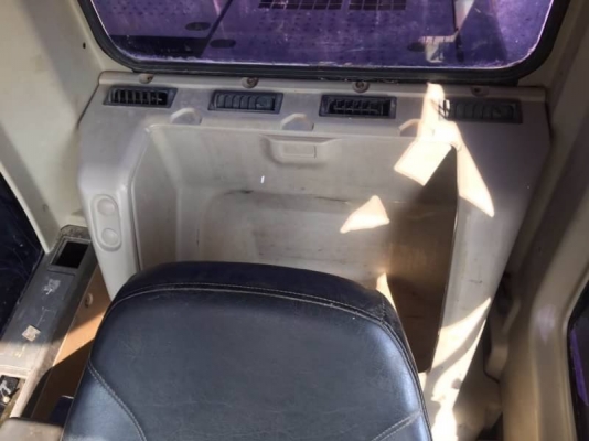 ขาย 875,000 บาท CATTERPILAR 320C เครื่องดี ปั้มแรง โช่หนา เอวแน่น ไฟฟ้าครบ แอร์เย็น เอกสารอินวอยท์  รถอยู่ จ.นครปฐม โทร&amp;ไอดีไลน์ 0610710295