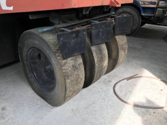 ขายเหมา 3 คัน 755,000 บาท รถบดล้อยาง 7 ล้อ DYNAPAC CP221 สภาพพอใช้ เครื่องดี เกียร์ดี เอกสารเล่มทะเบียน  รถอยู่ จ.ปทุมธานี โทร&amp;ไอดีไลน์ 0610710295