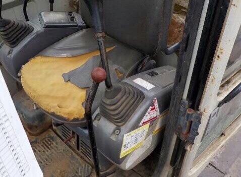 ยอดนิยม รถขุด KOMATSU PC30-7  เรานำเข้าเองจากญี่ปุ่นแท้โดยตรง  สนใจติดต่อ จิณวัตรจักรกล สระบุรี ✅Tel : 063-9316985 ✅Line ID: 0639316986