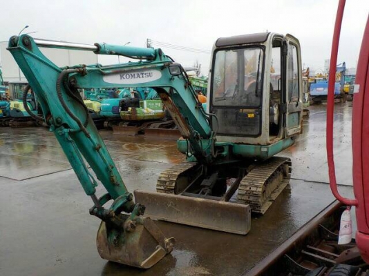 ยอดนิยม รถขุด KOMATSU PC30-7  เรานำเข้าเองจากญี่ปุ่นแท้โดยตรง  สนใจติดต่อ จิณวัตรจักรกล สระบุรี ✅Tel : 063-9316985 ✅Line ID: 0639316986