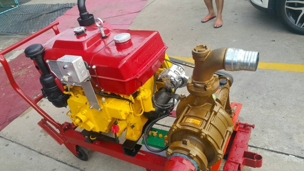 ขายเครื่องสูบนํ้า KUBOTA ER-170-NB2 23 แรง 2 สูบ