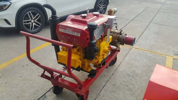 ขายเครื่องสูบนํ้า KUBOTA ER-170-NB2 23 แรง 2 สูบ