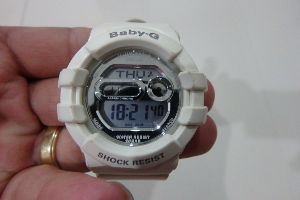 นาฬิกา CASIO Baby-G รุ่น BGD-141-7DR สีขาว ของแท้ สภาพดี ส่งฟรี นาฬิกา CASIO Baby-G รุ่น BGD-141-7DR สีขาว ของแท้ สภาพดี ส่งฟรี