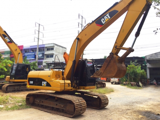 ขายรถแบ็คโฮ CAT 320D GC รุ่นประหยัดน้ำมัน ใช้งานเพียง4 พันชั่วโมง สภาพนางฟ้า