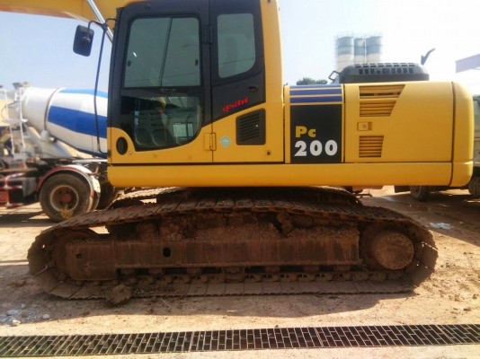 ขายรถแบ็คโฮ KOMATSU PC200-8 ใช้งาน 8 พันชั่วโมง สภาพดี พร้อมลงงาน