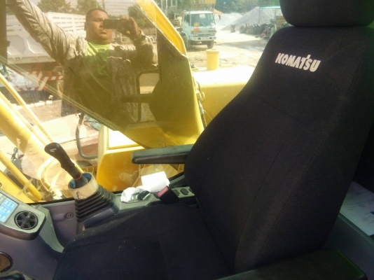 ขายรถแบ็คโฮ KOMATSU PC200-8 ใช้งาน 8 พันชั่วโมง สภาพดี พร้อมลงงาน