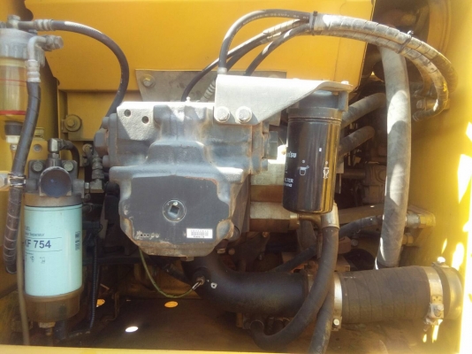 ขายรถแบ็คโฮ KOMATSU PC200-8 ใช้งาน 8 พันชั่วโมง สภาพดี พร้อมลงงาน