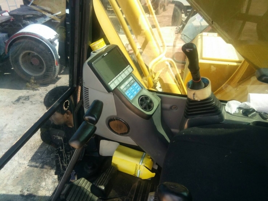 ขายรถแบ็คโฮ KOMATSU PC200-8 ใช้งาน 8 พันชั่วโมง สภาพดี พร้อมลงงาน