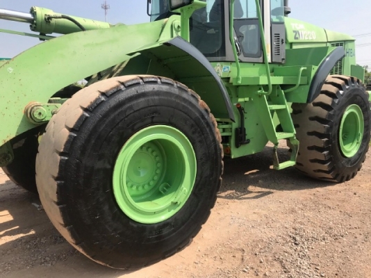 ขายรถตักล้อยาง HITACHI ZW220 (เทียบเท่า WA380-6) รถนอกนำเข้าเองจากญี่ปุ่น สภาพสวยพร้อมใช้งาน มีVDOการทำงานครับ ขายรถตักล้อยาง HITACHI ZW220 (เทียบเท่า WA380-6) รถนอกนำเข้าเองจากญี่ปุ่น สภาพสวยพร้อมใช้งาน มีVDOการทำงานครับ