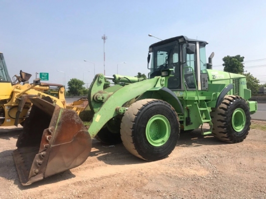 ขายรถตักล้อยาง HITACHI ZW220 (เทียบเท่า WA380-6) รถนอกนำเข้าเองจากญี่ปุ่น สภาพสวยพร้อมใช้งาน มีVDOการทำงานครับ ขายรถตักล้อยาง HITACHI ZW220 (เทียบเท่า WA380-6) รถนอกนำเข้าเองจากญี่ปุ่น สภาพสวยพร้อมใช้งาน มีVDOการทำงานครับ