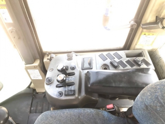 ขายรถตักล้อยาง HITACHI ZW220 (เทียบเท่า WA380-6) รถนอกนำเข้าเองจากญี่ปุ่น สภาพสวยพร้อมใช้งาน มีVDOการทำงานครับ ขายรถตักล้อยาง HITACHI ZW220 (เทียบเท่า WA380-6) รถนอกนำเข้าเองจากญี่ปุ่น สภาพสวยพร้อมใช้งาน มีVDOการทำงานครับ