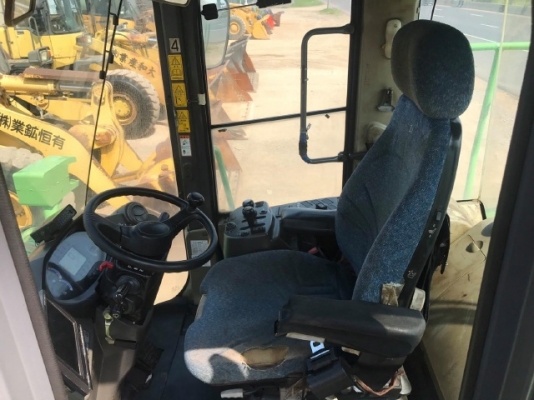 ขายรถตักล้อยาง HITACHI ZW220 (เทียบเท่า WA380-6) รถนอกนำเข้าเองจากญี่ปุ่น สภาพสวยพร้อมใช้งาน มีVDOการทำงานครับ ขายรถตักล้อยาง HITACHI ZW220 (เทียบเท่า WA380-6) รถนอกนำเข้าเองจากญี่ปุ่น สภาพสวยพร้อมใช้งาน มีVDOการทำงานครับ