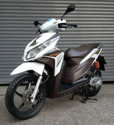 ขออนุญาตขาย HONDA CLICK 110-i NEW สีขาวมุก ตัว TOP ล้อแม็ก พร้อมใช้งาน ฟรีค่าโอน