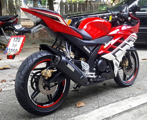YAMAHA R15 ปี2016 สีแดง สวยมากขับมัน ราคาไม่แพง YAMAHA R15 ปี2016 สีแดง สวยมากขับมัน ราคาไม่แพง
