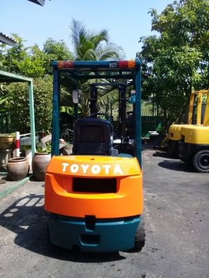 +++ ขายโฟล์คลิฟท์  TOYOTA 7FD15  ขนาด  1.5  ตัน  เครื่องยนต์ดีเซล  เสา 3  ม.  เกียร์ธรรมดา  ยางตันครับ