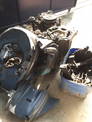 ขายเสื้อสูบพร้อมลูกสูบ ฝาสูบ ชุดท่อนกลาง ชุดท่อนหาง ชุดสายไฟ