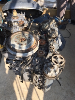 ขายเสื้อสูบพร้อมลูกสูบ ฝาสูบ ชุดท่อนกลาง ชุดท่อนหาง ชุดสายไฟ