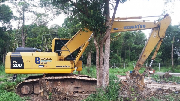 ขายรถแบ็คโฮ KOMATSU PC200-8 สเปคญี่ปุ่นแท้ แน่นทุกระบบ