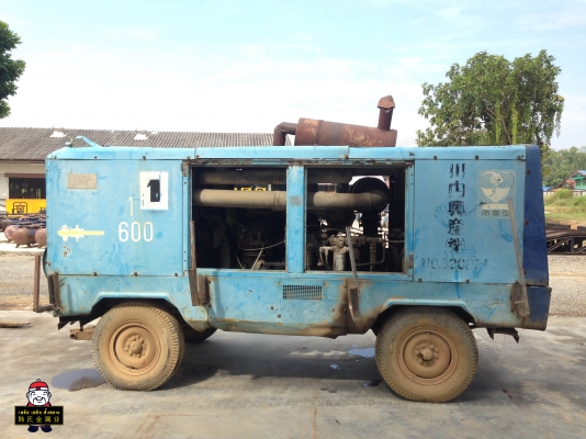 ปั๊มลมสกรู Airman 600 เครื่องยนต์ SD20 หน้าตาไม่หล่อแต่ เร้าใจ! ปั๊มลมสกรู Airman 600 เครื่องยนต์ SD20 หน้าตาไม่หล่อแต่ เร้าใจ!