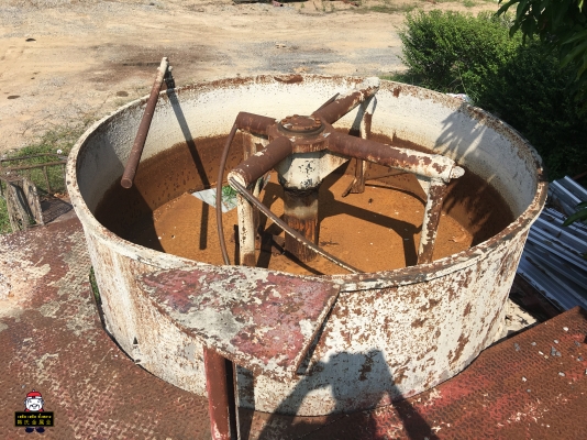 โม่ผสมปูนใหญ่ สำหรับแพล้นปูน โม่ครั้งละ 8 ลูก 1.2 คิว พร้อมใช้งาน โม่ผสมปูนใหญ่ สำหรับแพล้นปูน โม่ครั้งละ 8 ลูก 1.2 คิว พร้อมใช้งาน