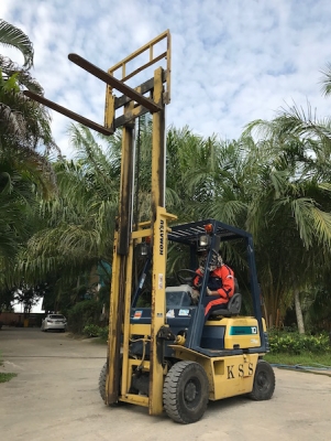 ขายFORKLIFT KOMATSU FG10-15(เสา3เมตร)(1.ตัน) สวยเดิมจากญี่ปุ่น ยังไม่เคยใช้ในไทย 115,000เท่านั้น!!