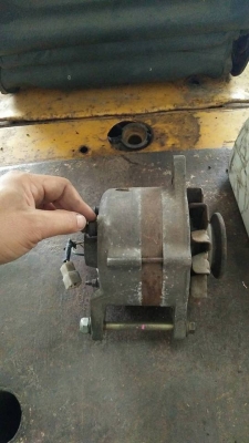 ต้องการขายซากโฟล์คลิฟ