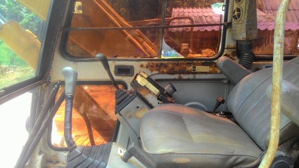 KOBELCO SK60 MARK 3 450,000 ต่อรอง 086-314-3259 เล็ก