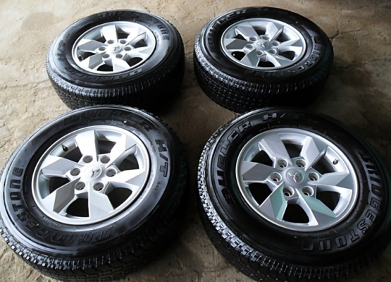 แม็กป้ายแดงขอบ16 เอนไกแท้ 6รู139 ใหม่กริ๊บ รัดยางสวย บริดสโตน 245/70R16 ปี15