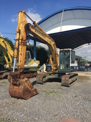 KOMATSU PC 120-5