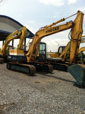 KOMATSU PC 120-5 KOMATSU PC 120-5