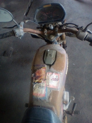 ขาย Honda wing125 เก่าๆจอดทิ้งนาน ไม่มีเอกสารครับ ตามในรูป 5500 บาท ขาย Honda wing125 เก่าๆจอดทิ้งนาน ไม่มีเอกสารครับ ตามในรูป 5500 บาท