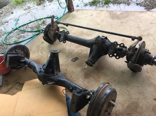 คานหน้า LN65 คานหลัง LN106 เฟือง 8:39 สภาพดี เบอร์ใหม่ 098-176-9819