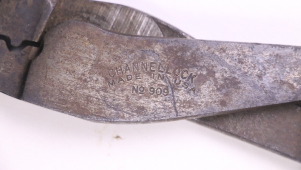 คีมตัด/ย้ำสายไฟ CHANNELLOLCK. Made in USA (เก่าเก็บ) คีมตัด/ย้ำสายไฟ CHANNELLOLCK. Made in USA (เก่าเก็บ)