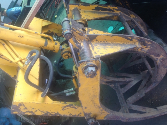 รถคีบอ้อย ฟรอด6600