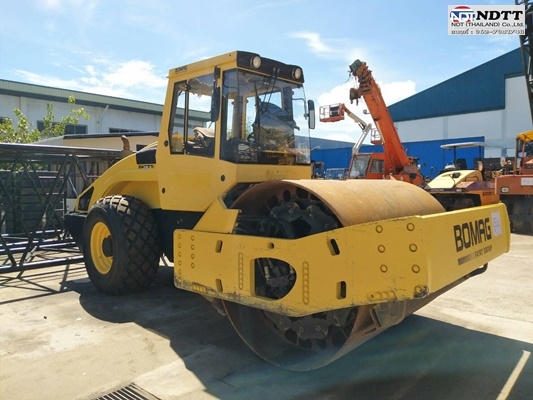 ขายรถบด19ตัน BOMAG BW219D-4 ห้องเก๋ง เก่านอกไม่เคยใช้ในไทย ราคาคุยได้ครับ โทร. 092-929-9942 ธีรเทพครับ ขายรถบด19ตัน BOMAG BW219D-4 ห้องเก๋ง เก่านอกไม่เคยใช้ในไทย ราคาคุยได้ครับ โทร. 092-929-9942 ธีรเทพครับ