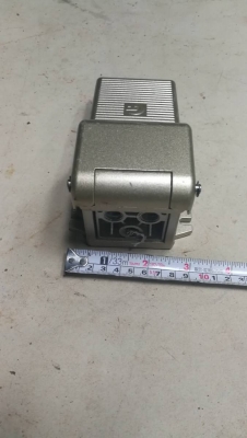 400บ.ส่งฟรีโทร 083-2000058 LINE ID: line832923 วาล์วควบคุมลมแบบเหยียบ ชนิด 5/2 ยี่ห้อ CT (มี 8 ตัว) 400บ.ส่งฟรีโทร 083-2000058 LINE ID: line832923 วาล์วควบคุมลมแบบเหยียบ ชนิด 5/2 ยี่ห้อ CT (มี 8 ตัว)