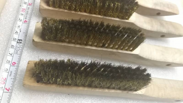 4อัน250บ.ส่งถึงบ้านฟรีโทร 083-2000058 LINE ID: line832923 แปรงลวดทองเหลืองตัวใหญ่จากญี่ปุ่น